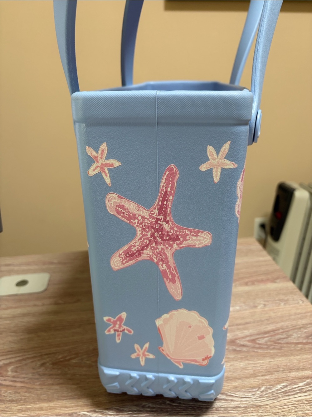BOGG BAG Light Blue Tote with Pink Seashell & Starfish Print - Picture 4 of 9
